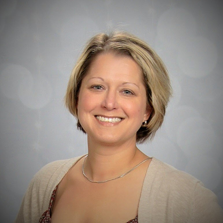 Patty Stilwell Headshot